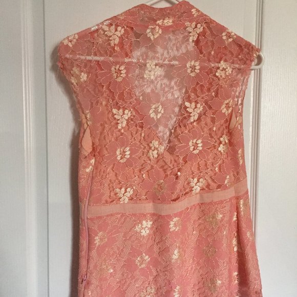 Coral and Gold Lace Blouse - Picture 2 of 3